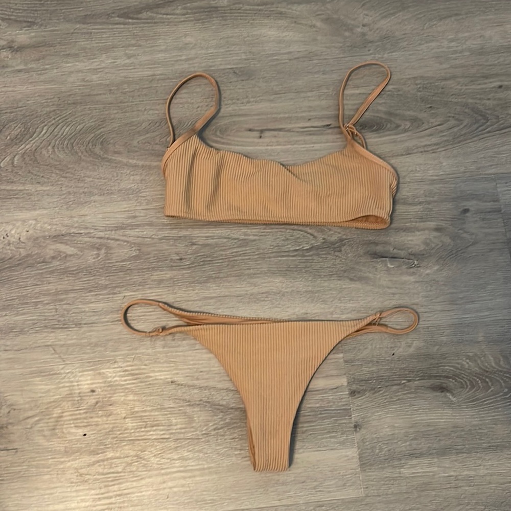 Frankie's bikini size small